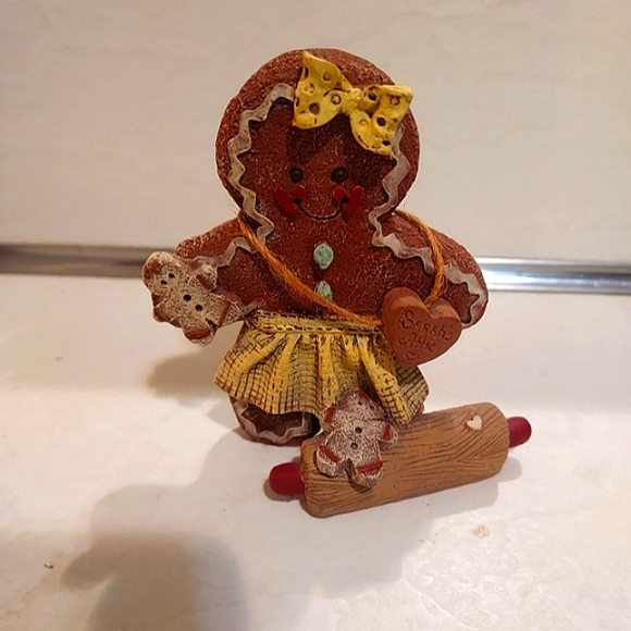 Sarah's Attic Figurines - Picture 3 of 4